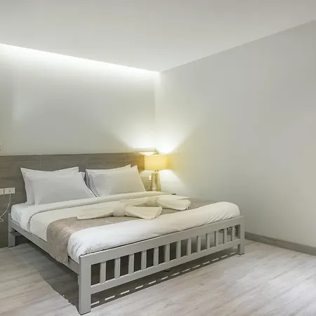 De Centro Bangkok Hotel